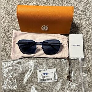 Brand new Tory Burch sunglasses. Style#0TY6090
